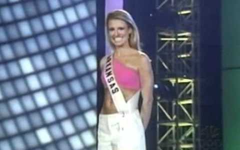 Miss Teen USA 2004 – Opening and Parades Miss Teen USA 2004 – Opening and Parades
