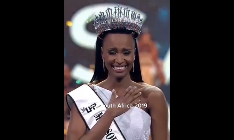 Cam Back Miss Universe 2017-2022 the winner Cam Back Miss Universe 2017-2022 the winner