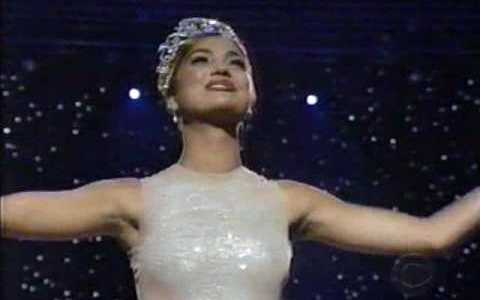 Miss Universe 2001 – Denise Quinones (PUERTO RICO) Miss Universe 2001 – Denise Quinones (PUERTO RICO)