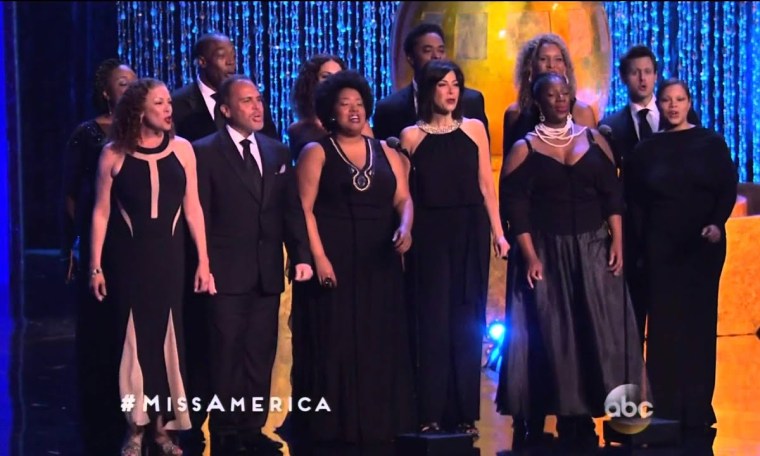 Vaneaaa Williams gets Miss America Apology 32 years later Vaneaaa Williams gets Miss America Apology 32 years later