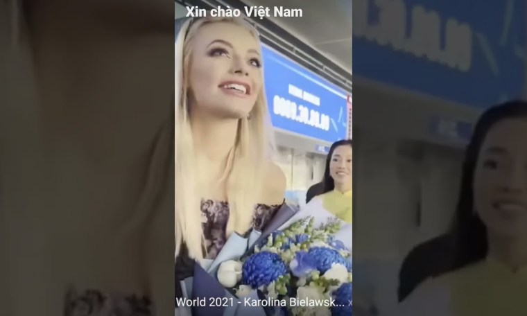 Miss World Karolina Bielawska đã đến thành phố Hồ Chí Minh #shorts Miss World Karolina Bielawska đã đến thành phố Hồ Chí Minh #shorts