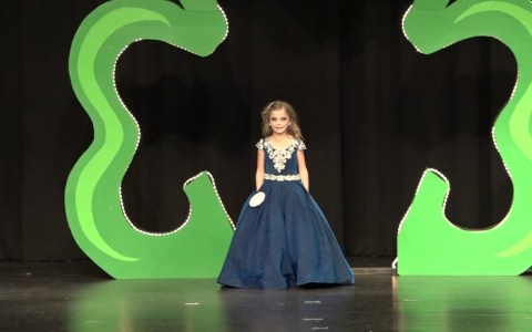 Miss Emerald City Pageant – Little Miss Division Miss Emerald City Pageant – Little Miss Division