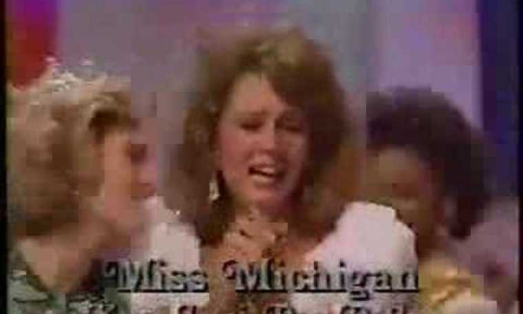 Miss America 1988 — Crowning Miss America 1988 — Crowning