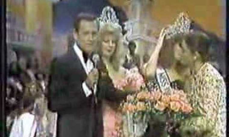 Miss Universe 1982- Crowning Miss Universe 1982- Crowning