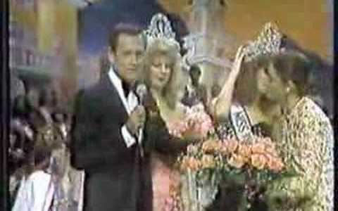 Miss Universe 1982- Crowning Miss Universe 1982- Crowning