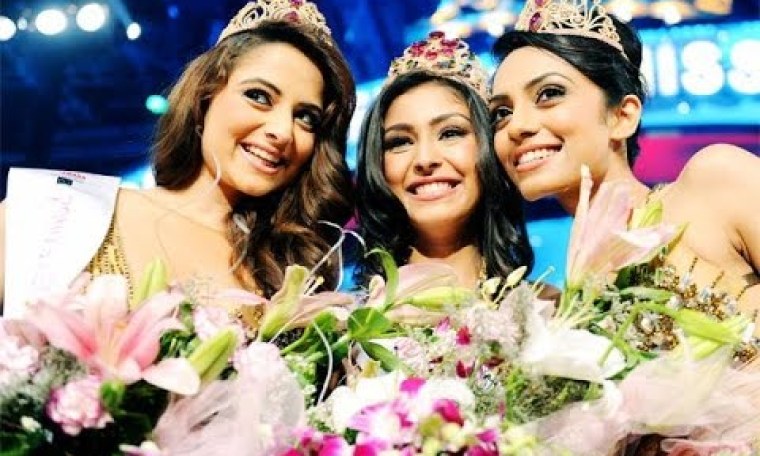 Femina Miss India 2013 – Crowning Moment Femina Miss India 2013 – Crowning Moment
