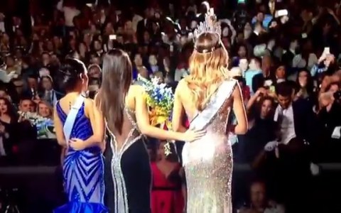 Miss Universe Pageant 2015 Screw Up FAIL – Steve Harvey Announces Wrong Winner Miss Universe Pageant 2015 Screw Up FAIL – Steve Harvey Announces Wrong Winner