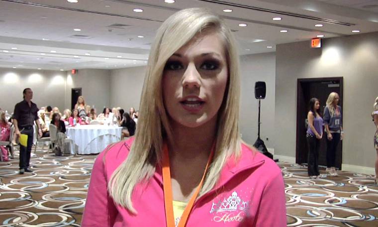 Behind the Scenes: Miss Hooters International Pageant Rookies Behind the Scenes: Miss Hooters International Pageant Rookies
