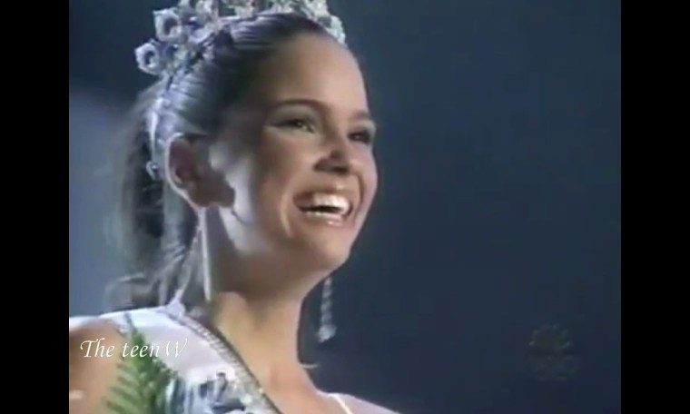 Shelley Hennig Teen Miss USA 2004 Winner Shelley Hennig Teen Miss USA 2004 Winner