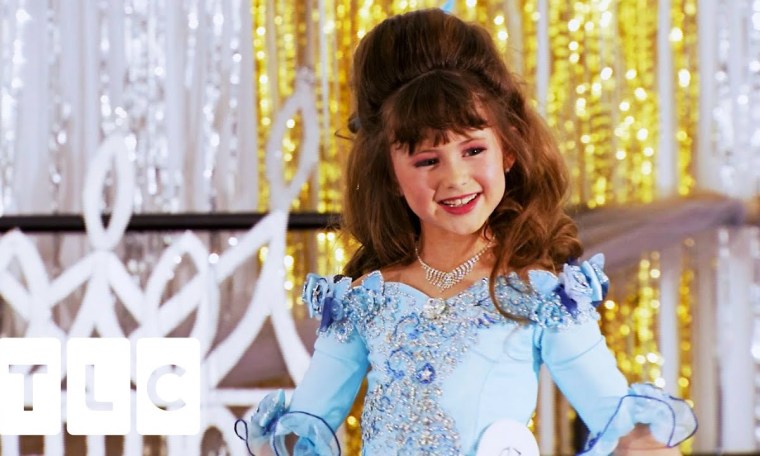 7 Year Old Pageant Girl ACTUALLY Just Wants To Have Fun | Toddlers & Tiaras 7 Year Old Pageant Girl ACTUALLY Just Wants To Have Fun | Toddlers & Tiaras