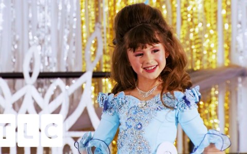 7 Year Old Pageant Girl ACTUALLY Just Wants To Have Fun | Toddlers & Tiaras 7 Year Old Pageant Girl ACTUALLY Just Wants To Have Fun | Toddlers & Tiaras