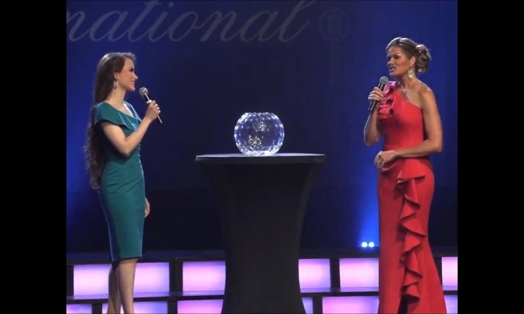 Mrs. Canada at the Mrs. International Pageant Mrs. Canada at the Mrs. International Pageant