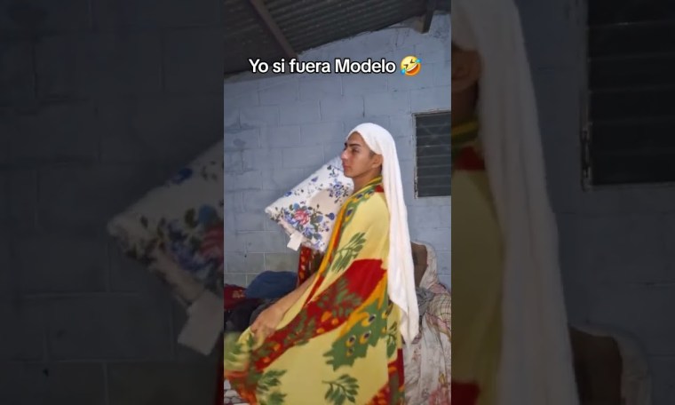 Yo si fuera Miss Universe #kevinykarla #humor #salvadoreno #comedia #salvadorenos Yo si fuera Miss Universe #kevinykarla #humor #salvadoreno #comedia #salvadorenos