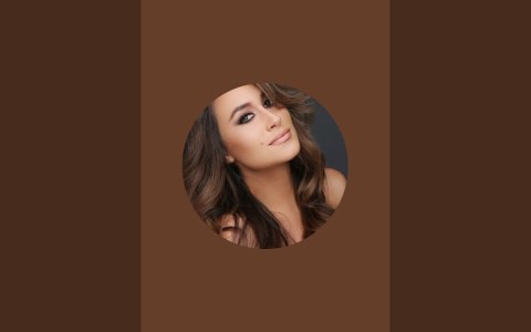Dani Walker is live! Dani Walker is live!
