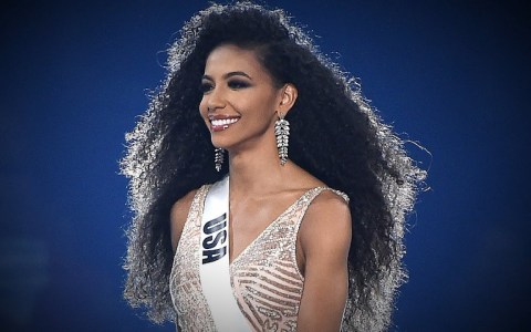 Cheslie Kryst, Former Miss USA, Dead at 30 Cheslie Kryst, Former Miss USA, Dead at 30