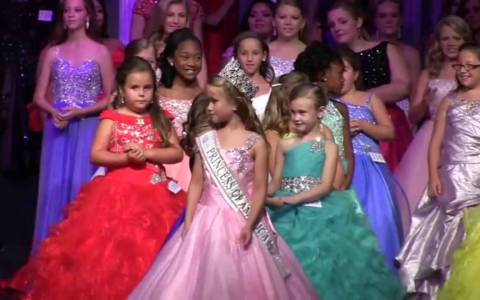 Crowning: Tiny Miss Princess of America 2016-Emery Molander Crowning: Tiny Miss Princess of America 2016-Emery Molander
