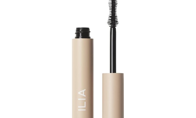 ILIA – Fullest Volumizing Mascara | Non-Toxic, Vegan, Cruelty-Free, Smudge + Flake-Free, Safe For Sensitive Eyes, For Fuller, Thicker, & Healthier Lashes (Full Size, 0.32 fl oz | 9.5 ml) ILIA – Fullest Volumizing Mascara | Non-Toxic, Vegan, Cruelty-Free, Smudge + Flake-Free, Safe For Sensitive Eyes, For Fuller, Thicker, & Healthier Lashes (Full Size, 0.32 fl oz | 9.5 ml)