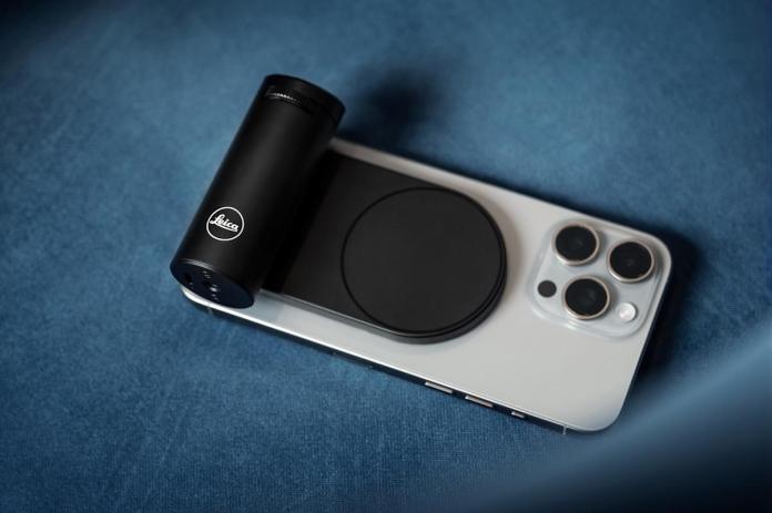 Leica’s LUX grip is a pricey way to add camera controls to your iPhone Leica’s LUX grip is a pricey way to add camera controls to your iPhone