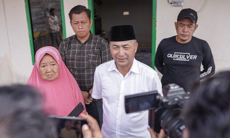 Seminggu Sebelum Lebaran, Pj Bupati Apriyadi Cairkan THR Seminggu Sebelum Lebaran, Pj Bupati Apriyadi Cairkan THR