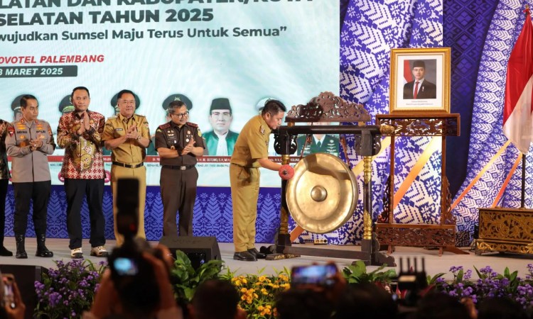 Ketua DPRD Sumsel Andie Dinialdie Hadiri Rakor Forkopimda Se-Sumsel Ketua DPRD Sumsel Andie Dinialdie Hadiri Rakor Forkopimda Se-Sumsel