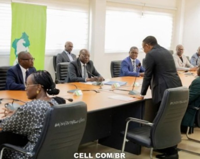 Minister Romuald Wadagni Visits Republican Bloc Headquarters Ahead of 2026 Presidential Bid Minister Romuald Wadagni Visits Republican Bloc Headquarters Ahead of 2026 Presidential Bid