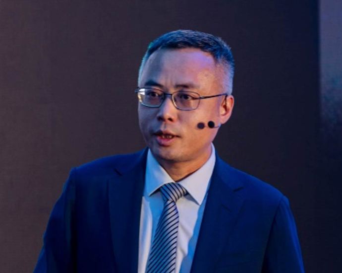 Huawei’s Autonomous Network Vision: From Human-Led to AI-Driven Operations Huawei’s Autonomous Network Vision: From Human-Led to AI-Driven Operations
