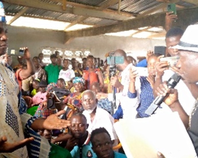 Photo credit: thenewdawnliberia.com Kogar Holds Strong Lead in Nimba County with Over 16,000 Votes Ahead as Tally Nears Completion