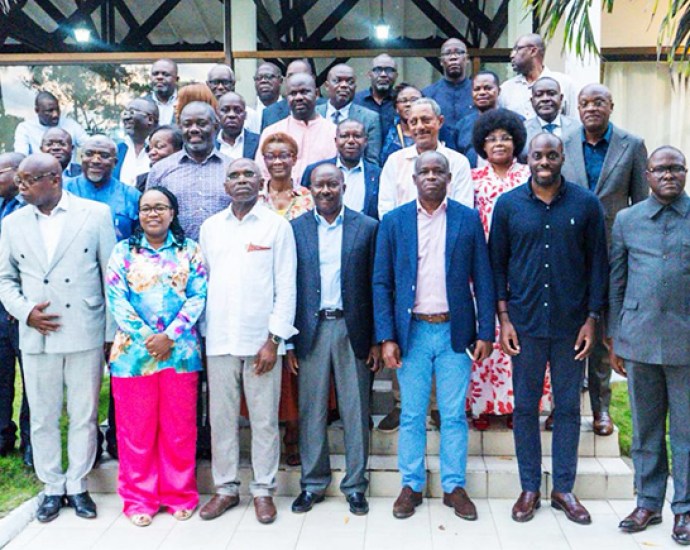 Performance, budgets, redevabilité : le gouvernement gabonais se réinvente à travers un séminaire
| Gabonreview.com Performance, budgets, redevabilité : le gouvernement gabonais se réinvente à travers un séminaire
| Gabonreview.com