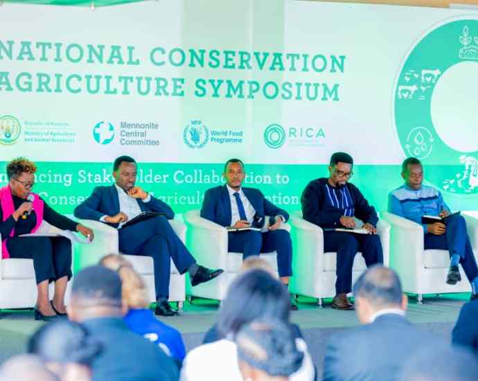 Inside Rwanda’s Plan to Cultivate 100,000 Hectares Without Plowing – KT PRESS Inside Rwanda’s Plan to Cultivate 100,000 Hectares Without Plowing – KT PRESS
