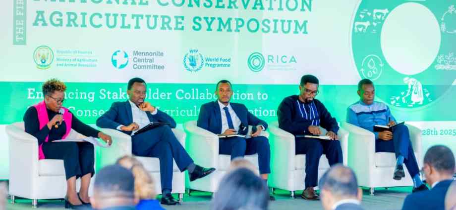 Inside Rwanda’s Plan to Cultivate 100,000 Hectares Without Plowing – KT PRESS Inside Rwanda’s Plan to Cultivate 100,000 Hectares Without Plowing – KT PRESS