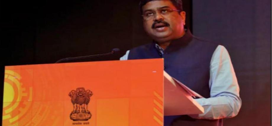 Photo credit: www.world-energy.org Mauritius and Algeria Explore Strategic Energy Partnership During Ministerial Meeting