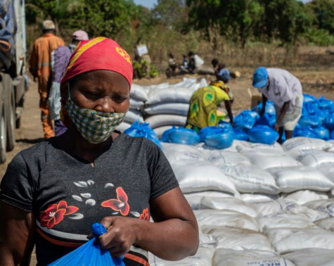 Photo credit: www.wfp.org Escalating Violence in Mozambique: Naparama Militia Surrenders After Clashes