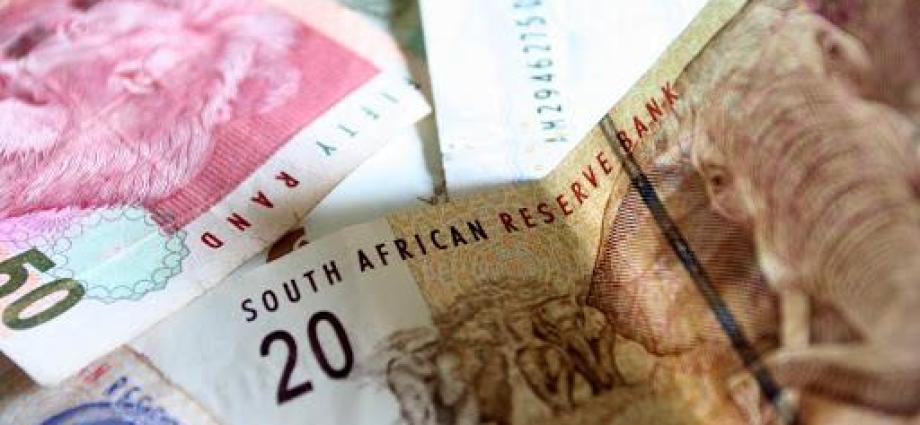 Photo credit: www.thesouthafrican.com South African Rand Plummets Amid US Tensions and Domestic Political Turmoil