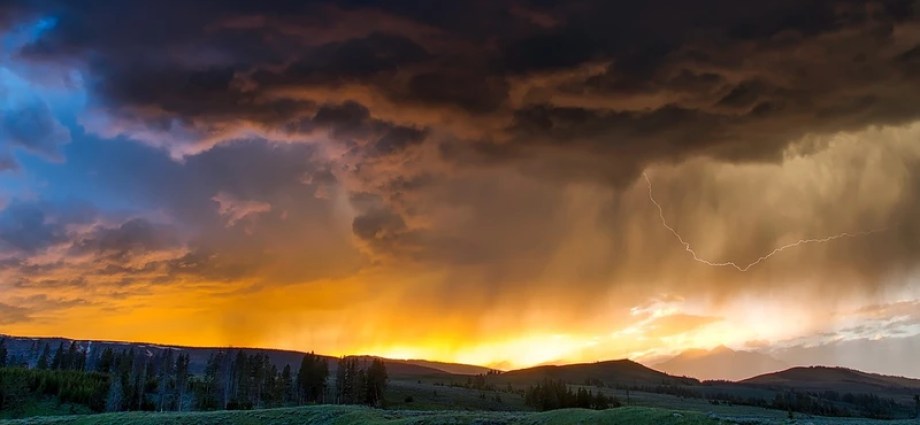 Photo credit: www.thesouthafrican.com South Africa’s Monday Forecast: A Mix of Sun, Clouds, and Scattered Thundershowers