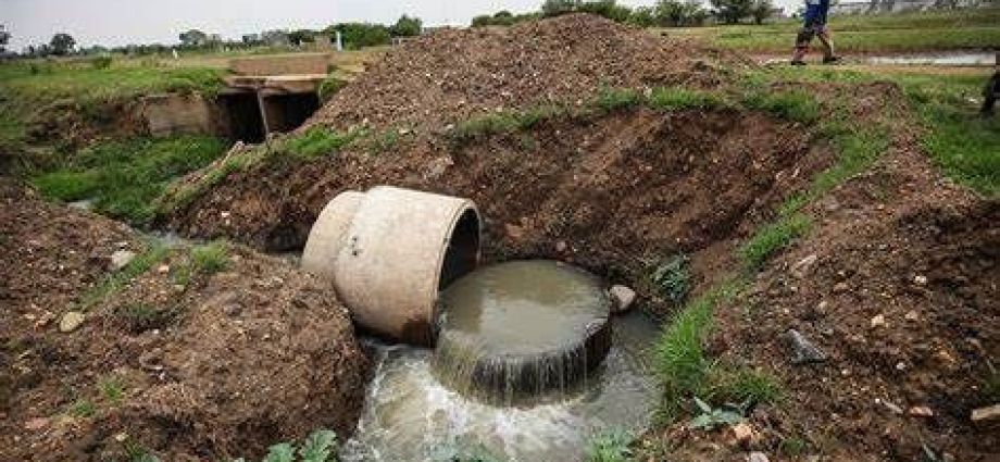 Fix the water infrastructure before cyanobacteria gets us! Fix the water infrastructure before cyanobacteria gets us!