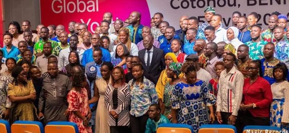 Photo credit: apanews.net ECOWAS Engages Benin Youth in Creative Workshops for 50th Anniversary Celebrations