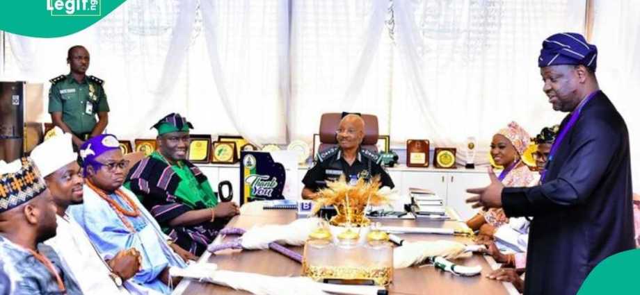 Yoruba Monarchs Led by Alaafin of Oyo Meet Nigerian Leaders in Abuja Over Constitutional Recognition and Security Yoruba Monarchs Led by Alaafin of Oyo Meet Nigerian Leaders in Abuja Over Constitutional Recognition and Security