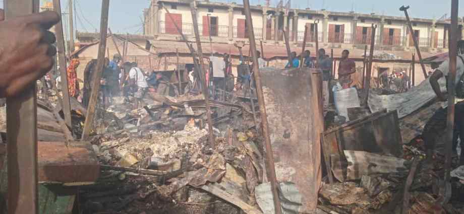 Barrow suggests relocating Serekunda Sandinka after destructive fire outbreak Barrow suggests relocating Serekunda Sandinka after destructive fire outbreak