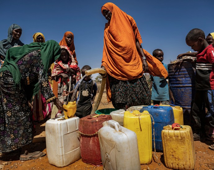 Photo credit: www.nationalgeographic.com South Africa’s Hunger Crisis: When Constitutional Rights Fail to Fill Empty Plates