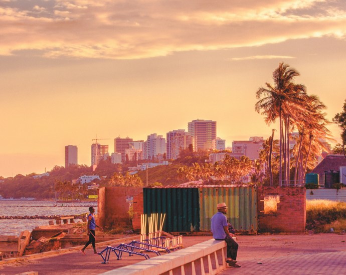 Mozambique’s Sovereign Wealth Fund: Balancing Gas Revenues and Public Expectations Mozambique’s Sovereign Wealth Fund: Balancing Gas Revenues and Public Expectations