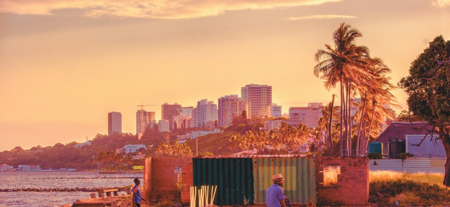 Mozambique’s Sovereign Wealth Fund: Balancing Gas Revenues and Public Expectations Mozambique’s Sovereign Wealth Fund: Balancing Gas Revenues and Public Expectations