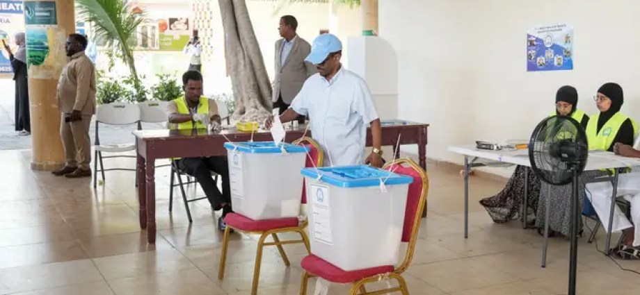 Somalia’s Perilous Path: Why Universal Suffrage Remains an Elusive Dream Amid Clan Politics Somalia’s Perilous Path: Why Universal Suffrage Remains an Elusive Dream Amid Clan Politics