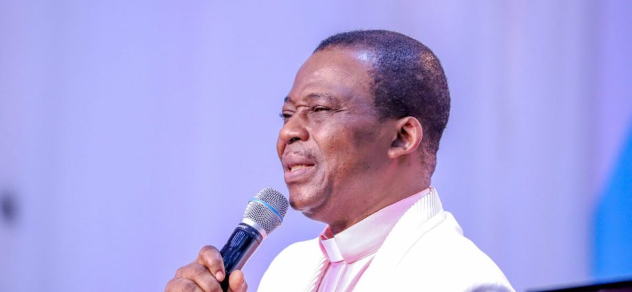 When God Arises: 21 Transformative Lessons from Psalm 68 on Divine Intervention and Victory When God Arises: 21 Transformative Lessons from Psalm 68 on Divine Intervention and Victory