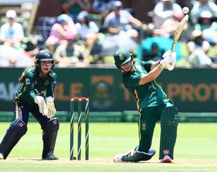 Record total carries Proteas women to ODI series victory over Ireland Record total carries Proteas women to ODI series victory over Ireland