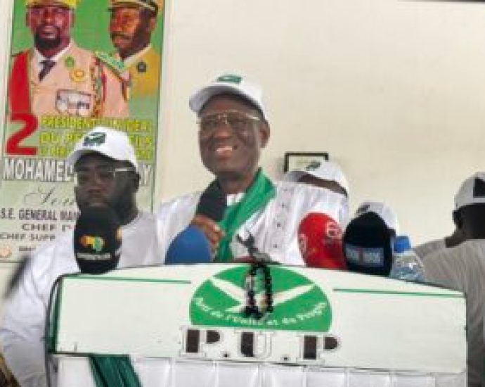le PUP, parti de Lansana Conté, annonce son soutien à Mamadi Doumbouya le PUP, parti de Lansana Conté, annonce son soutien à Mamadi Doumbouya