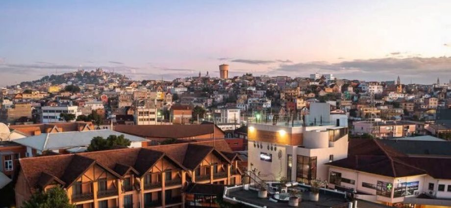 Radisson Hotel Tamboho Antananarivo Waterfront Reopens November 1: A Story of Resilience and Renewal in Madagascar’s Capital Radisson Hotel Tamboho Antananarivo Waterfront Reopens November 1: A Story of Resilience and Renewal in Madagascar’s Capital