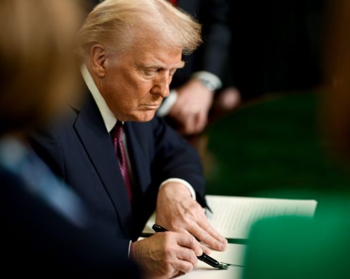 Global Markets Plunge as Trump’s Sweeping Tariffs Spark Recession Fears Global Markets Plunge as Trump’s Sweeping Tariffs Spark Recession Fears