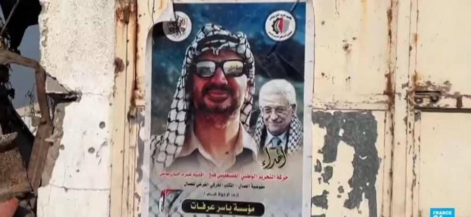 Gaza’s Displaced Find Shelter in the Ruins of Yasser Arafat’s Former Home Gaza’s Displaced Find Shelter in the Ruins of Yasser Arafat’s Former Home