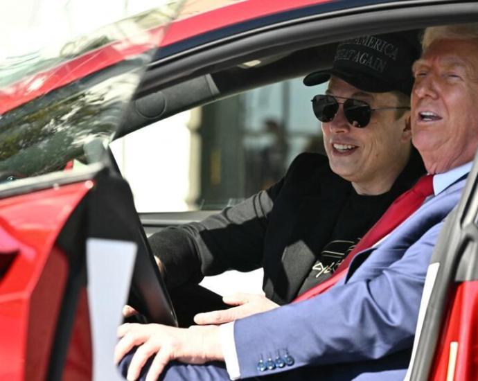 Elon Musk Shifts Focus from Trump Administration to Revive Struggling Tesla Amid Rising Chinese Competition Elon Musk Shifts Focus from Trump Administration to Revive Struggling Tesla Amid Rising Chinese Competition