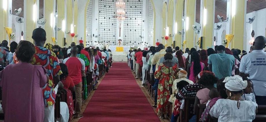 Faith, Politics, and Peace: How Christmas Mass in Bangui Became a Stage for Central Africa’s Pivotal Election Faith, Politics, and Peace: How Christmas Mass in Bangui Became a Stage for Central Africa’s Pivotal Election